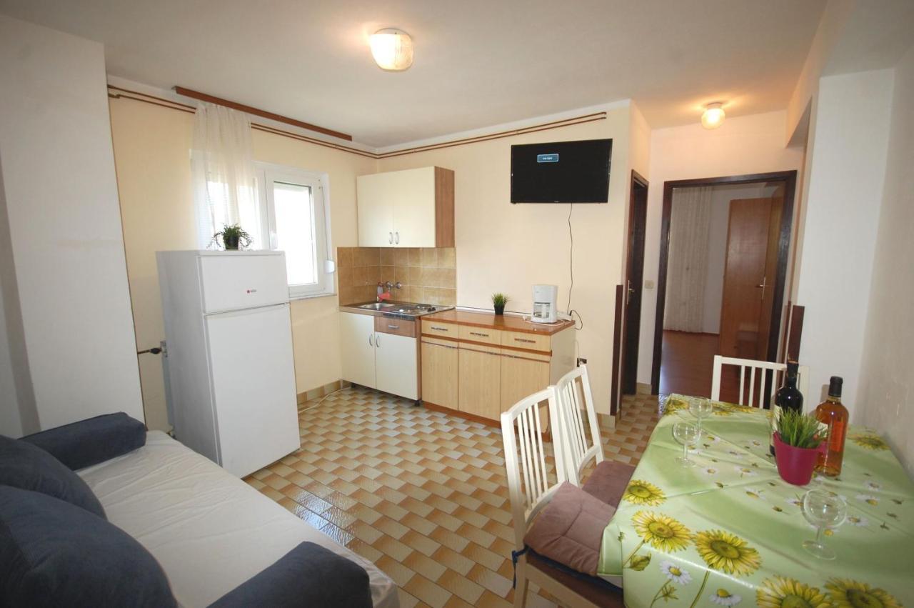 Apartments Dida By El-Pi Tours Njivice Luaran gambar